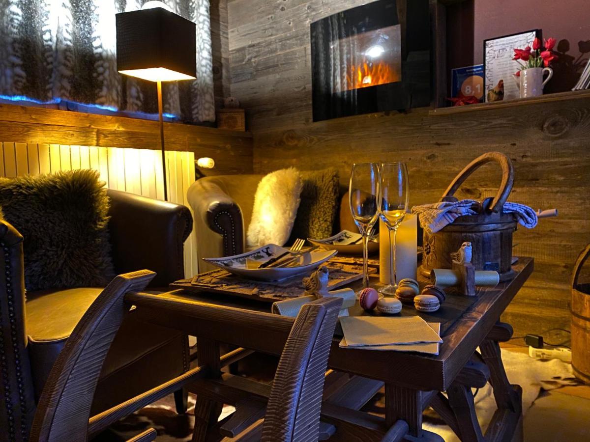 Micro-Lodge, Le Petit Nid D'Amour Montriond Exteriör bild