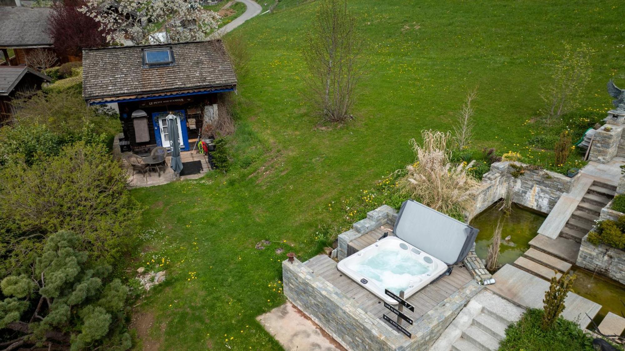 Micro-Lodge, Le Petit Nid D'Amour Montriond Exteriör bild