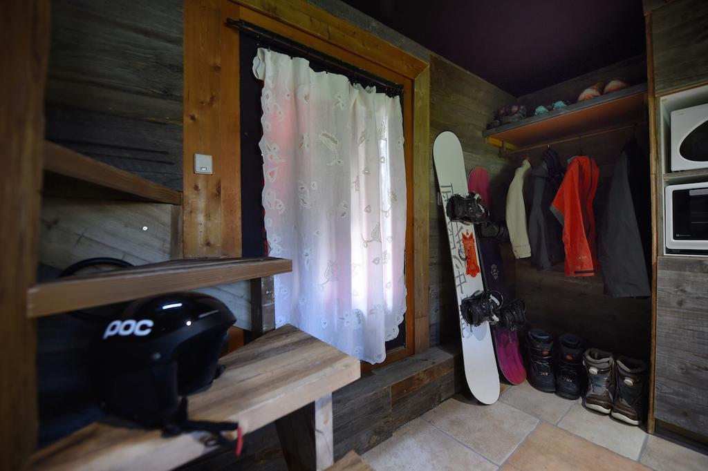 Micro-Lodge, Le Petit Nid D'Amour Montriond Exteriör bild